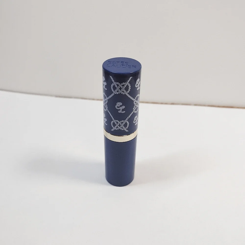 Estee Lauder Limited Edition Lipstick - Picture 4 of 4